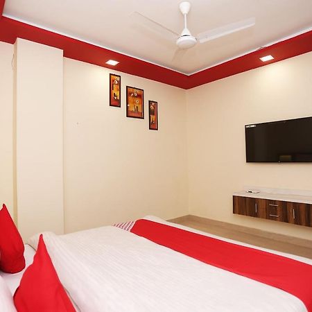 Oyo 23495 Hotel The Park Juhi Bari 外观 照片